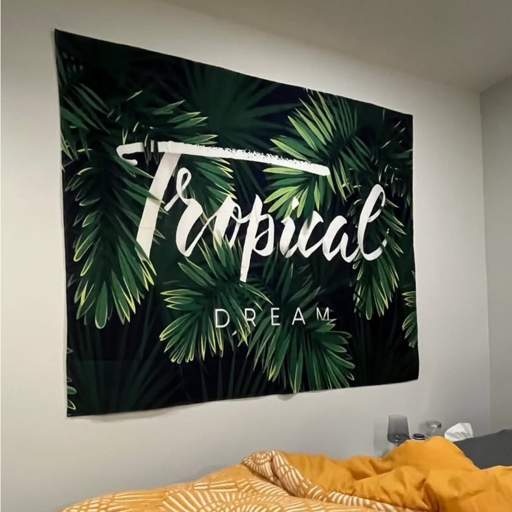 Tropical Dream Amazon Leaves Wall Tapestry / Mat / Table Cloth - Green & White